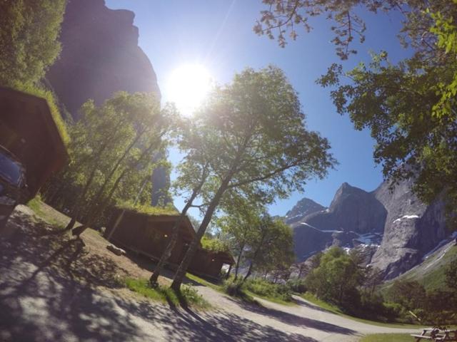 Trollveggen Camping Åndalsnes المظهر الخارجي الصورة